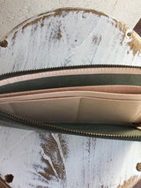 新着 MARINEDAY(マリンデイ) 栃木レザーFLAT4長財布