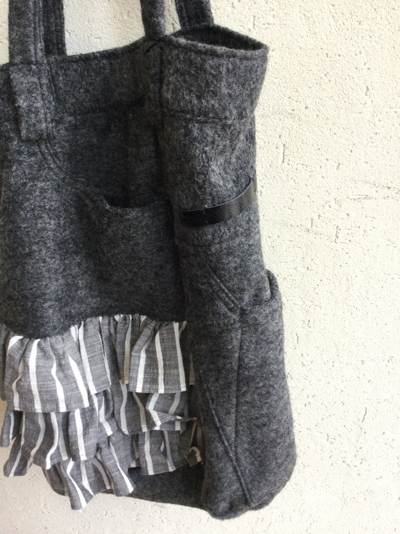 新着 tsukinowa(ツキノワ) リメイクバッグ